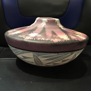 Dine pottery end of trail urn vase